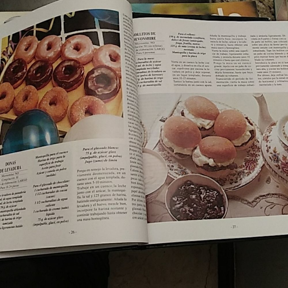 Books - Picture 2 of 7